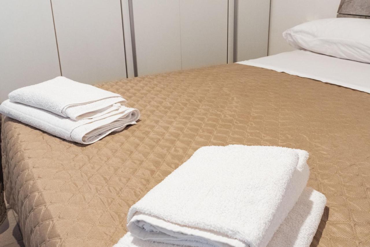 In Pieno Centro Storico Con Terrazzo “o'vicariello” Holiday home Naples